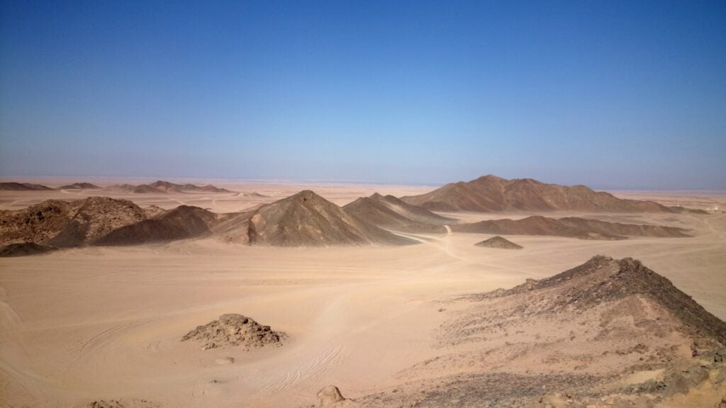 desert during daytime